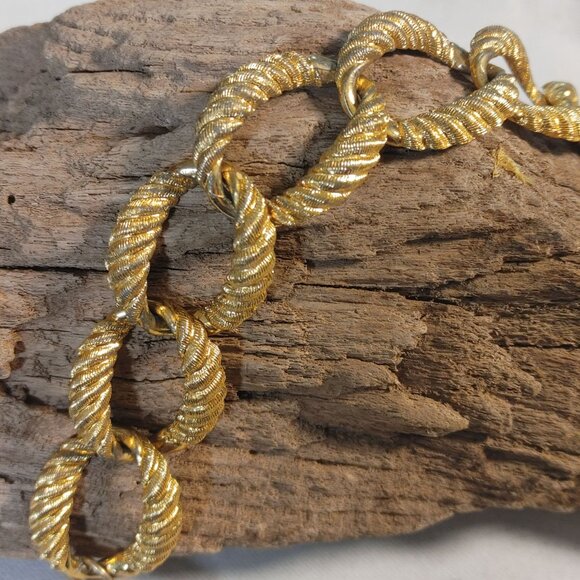 Anne Klein Vintage Gold Tone Rope Chain Link Bracelet Twist Chucky Stamped Charm - Picture 9 of 10